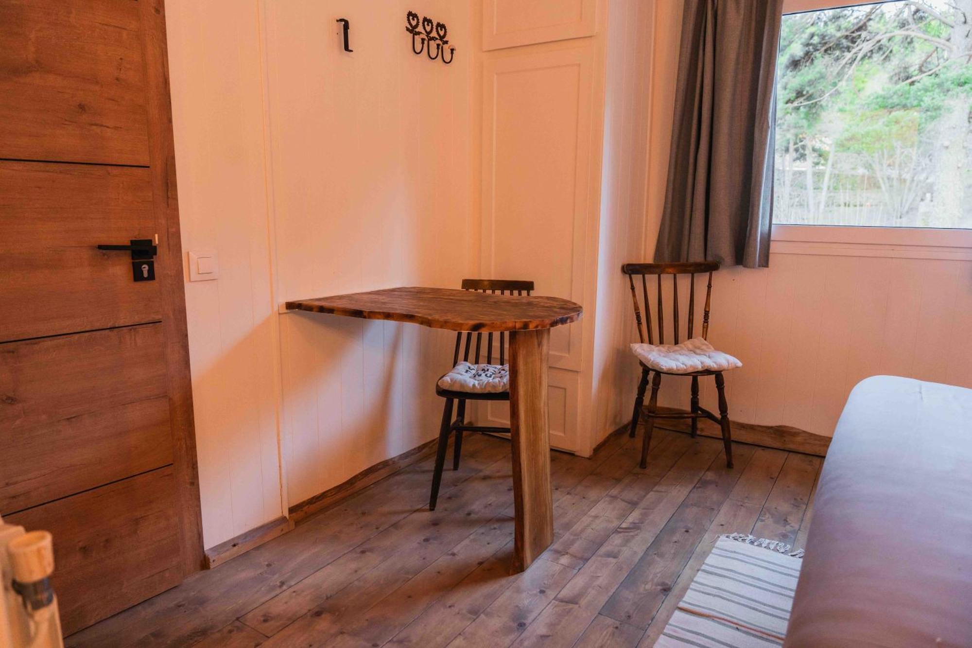 Minds & Mountains Eco Lodge ラ・モリーナ エクステリア 写真